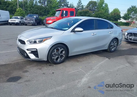 2021 Kia Forte Lxs z USA, uszkodzony, nr VIN 3KPF24AD0ME290833